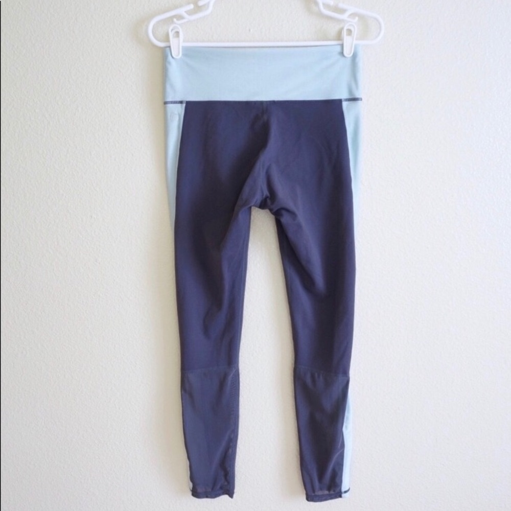 Fabletics Workout gear - Picture 2 of 4
